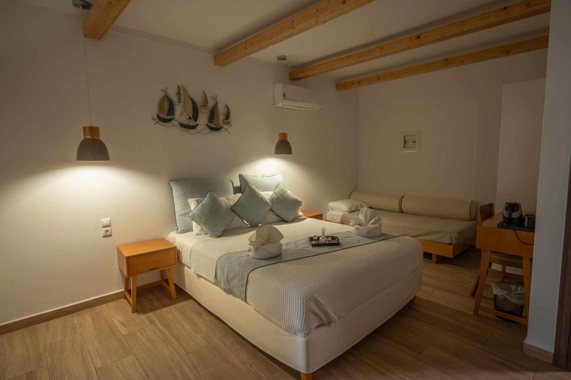 Karidis Hotel Kamári Dış mekan fotoğraf