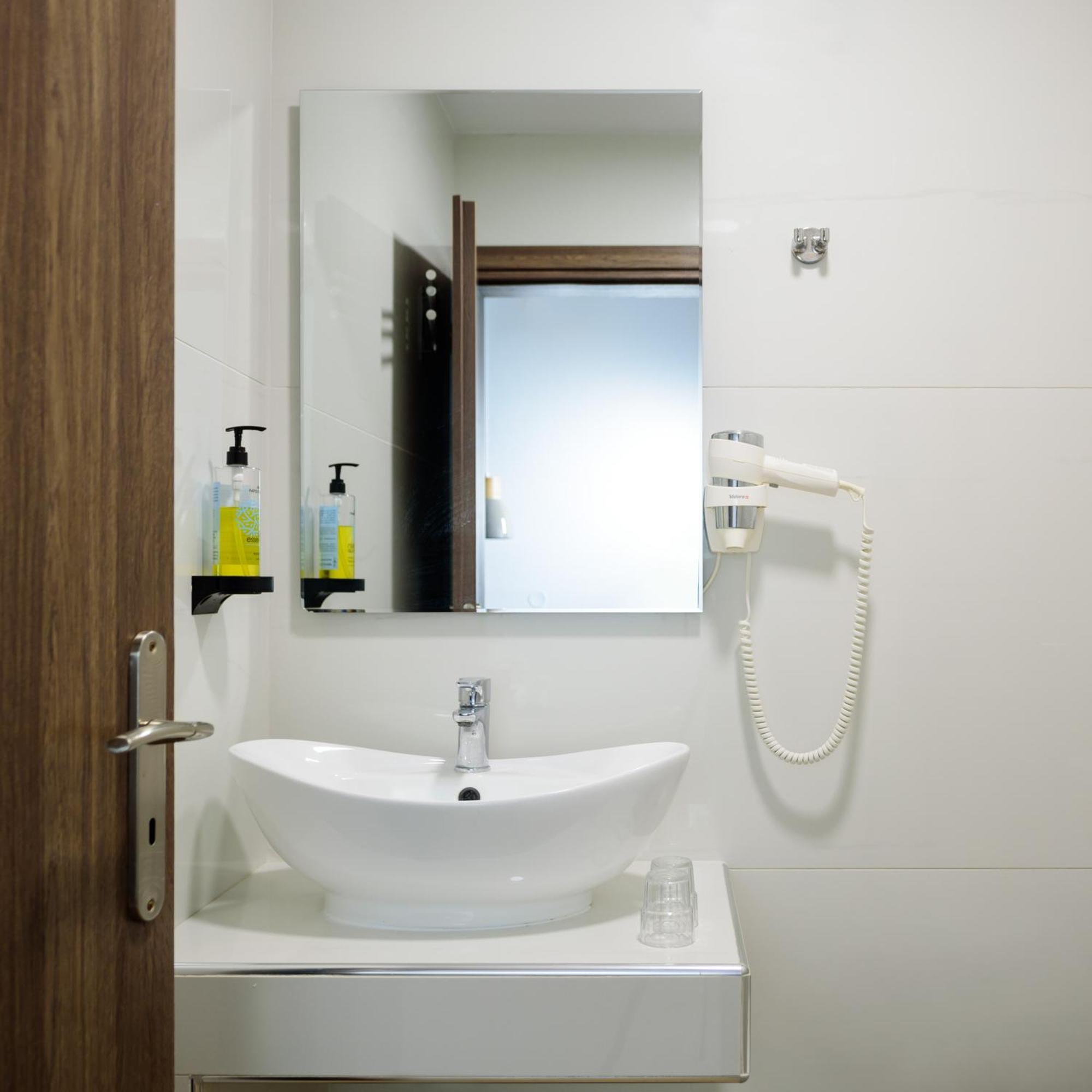 Karidis Hotel Kamári Dış mekan fotoğraf