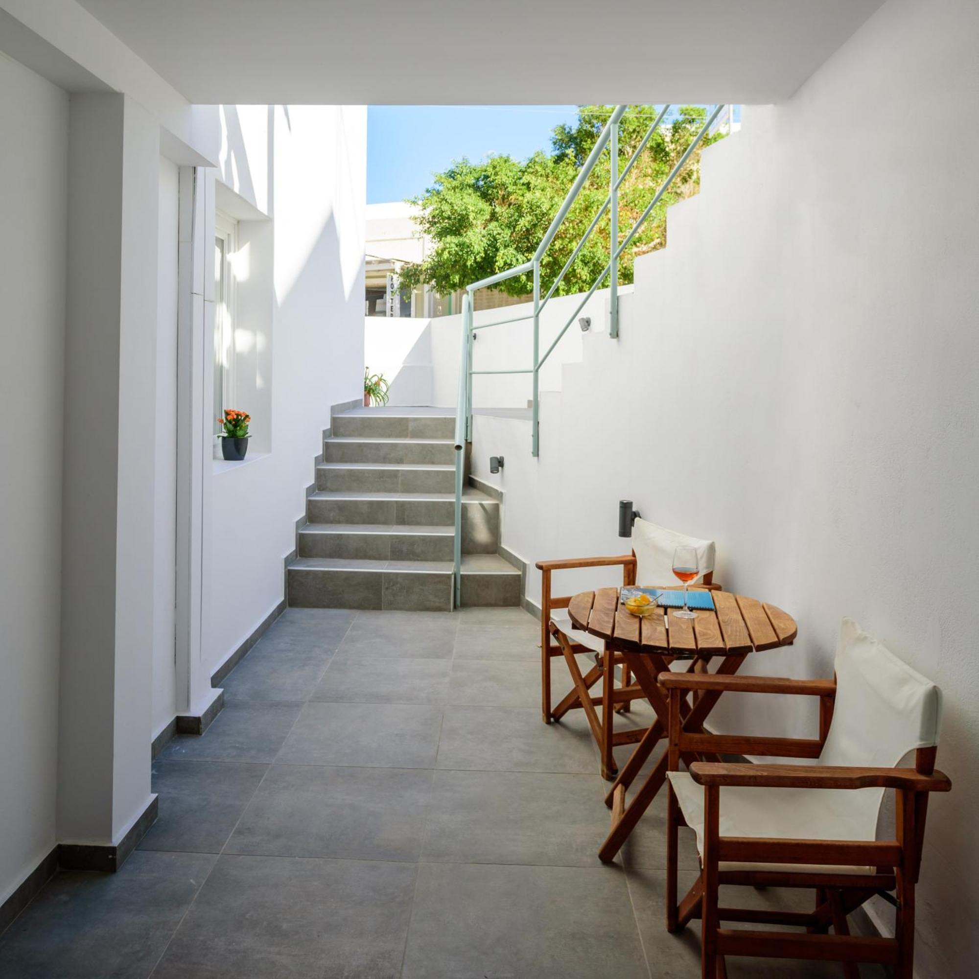 Karidis Hotel Kamári Dış mekan fotoğraf