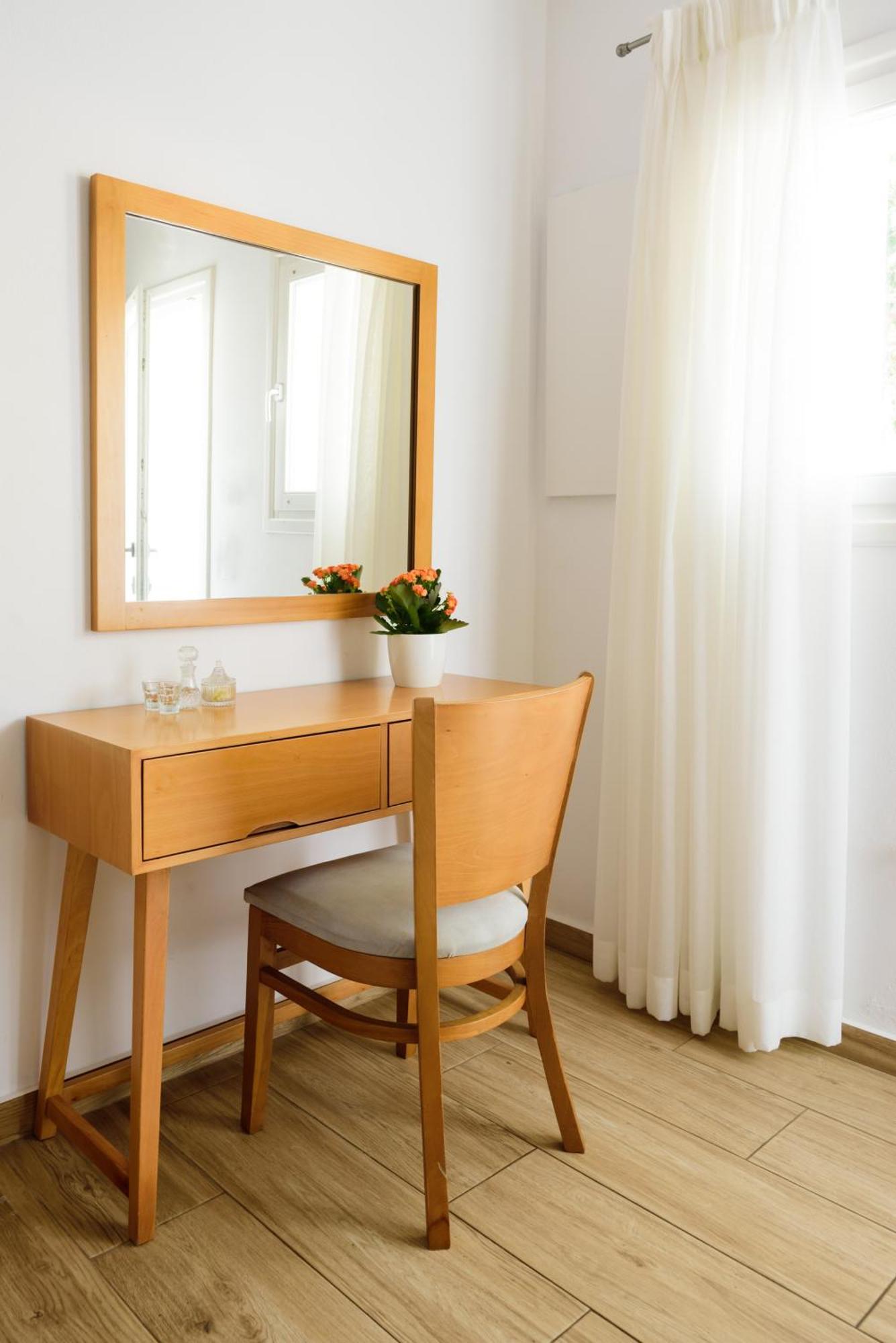 Karidis Hotel Kamári Dış mekan fotoğraf