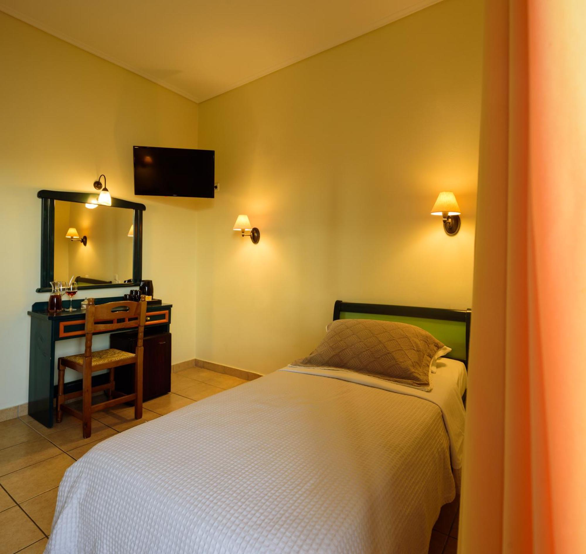 Karidis Hotel Kamári Dış mekan fotoğraf