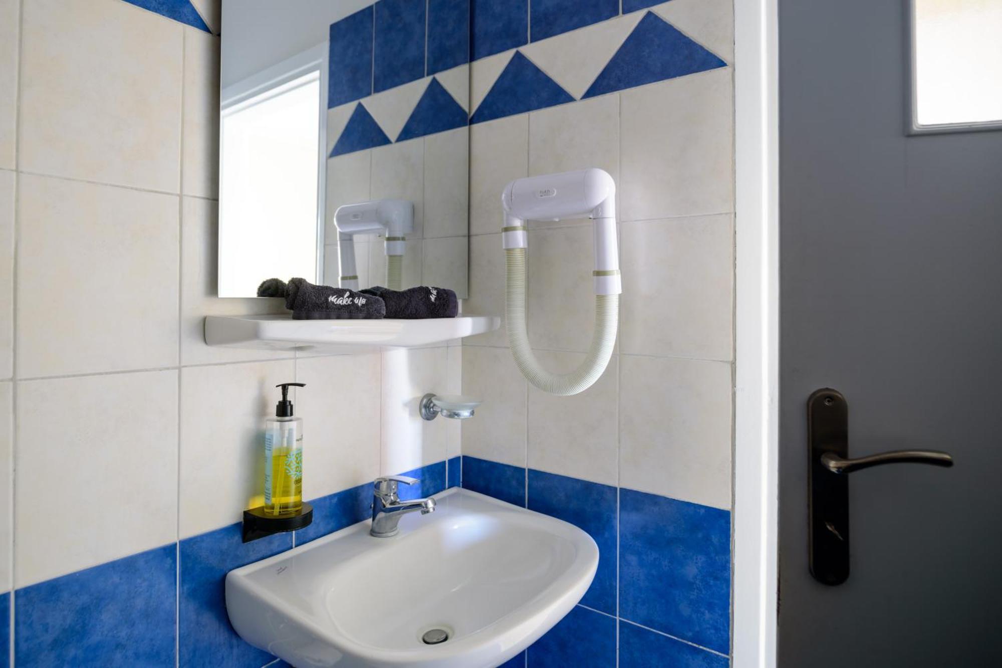 Karidis Hotel Kamári Dış mekan fotoğraf